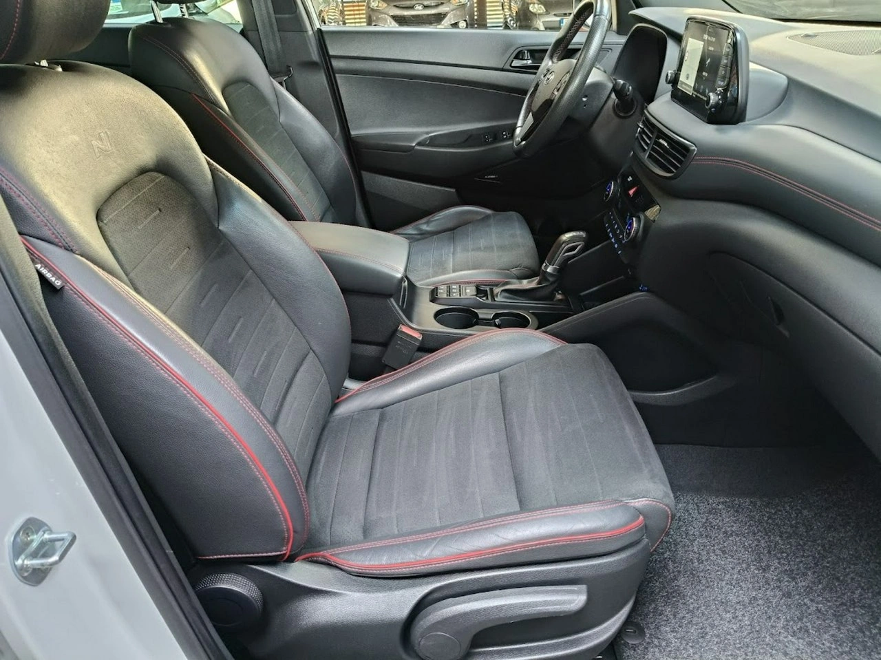 Hyundai Tucson - Zdjęcie 16