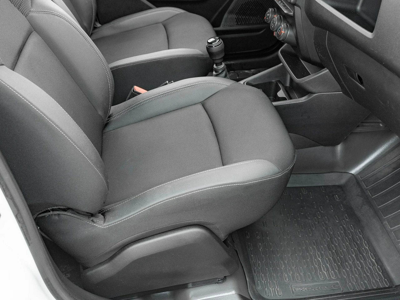 Renault Express - Zdjęcie 18