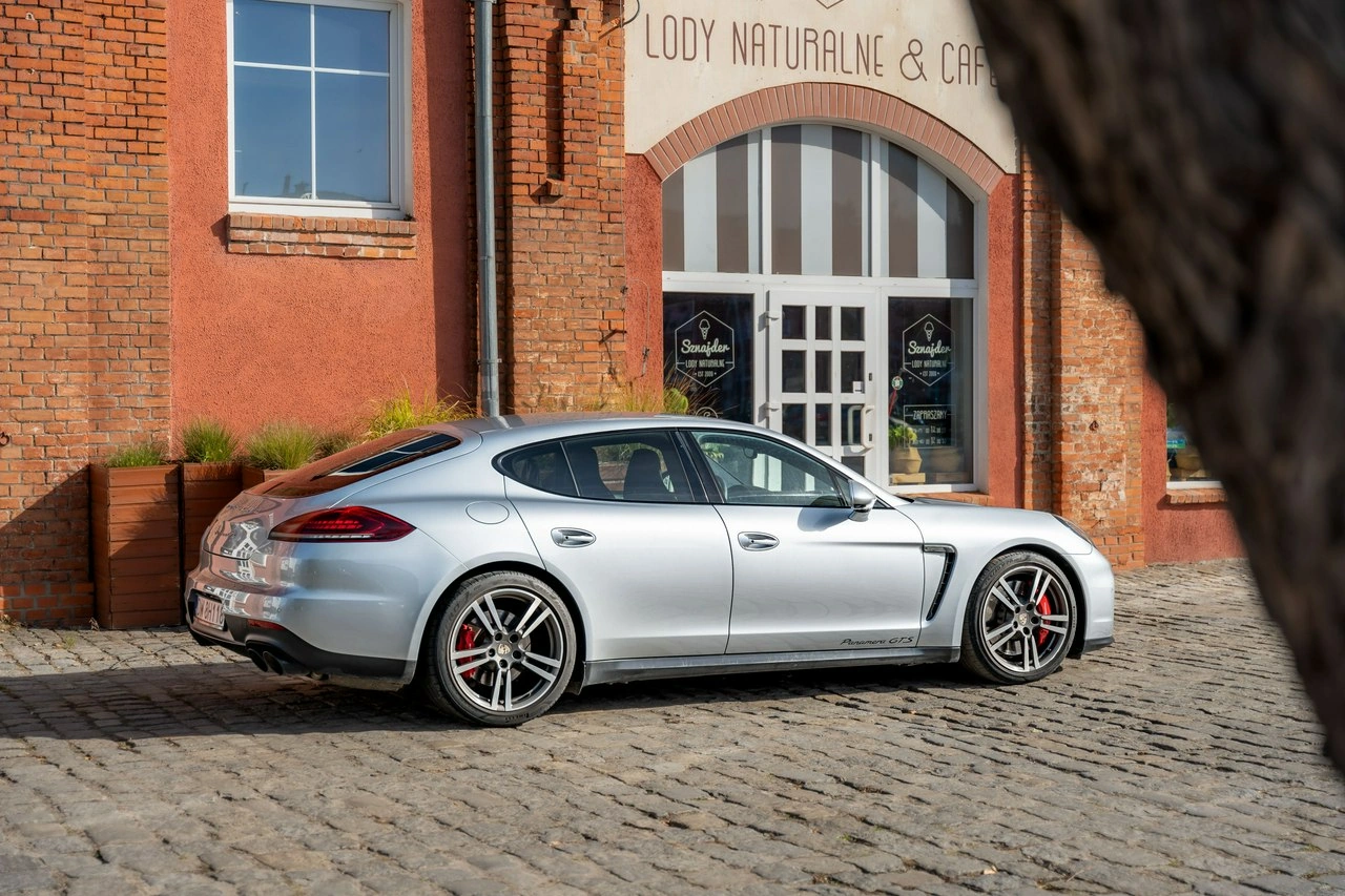 Porsche Panamera - Zdjęcie 15