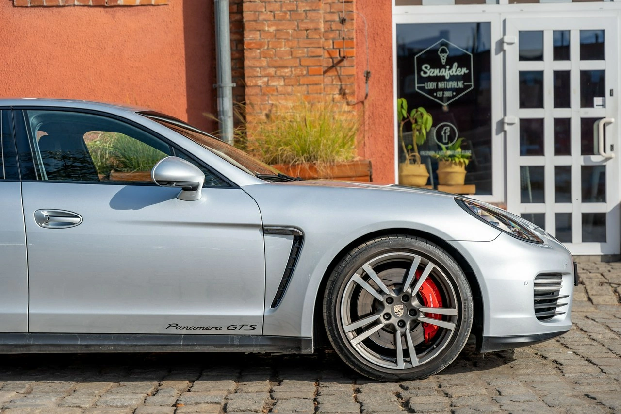 Porsche Panamera - Zdjęcie 9