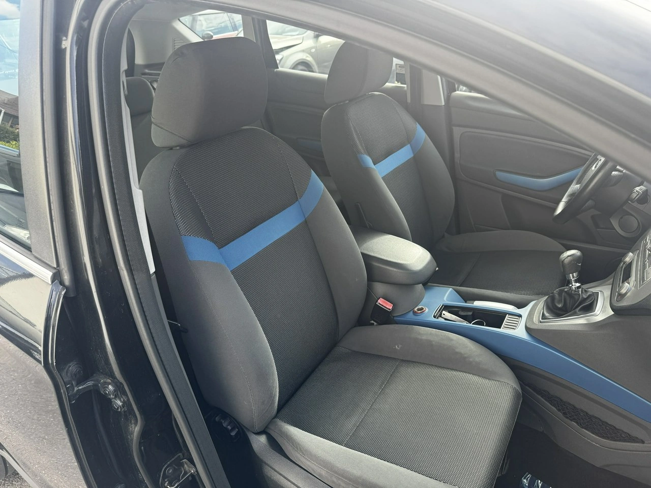 Ford Kuga - Zdjęcie 10