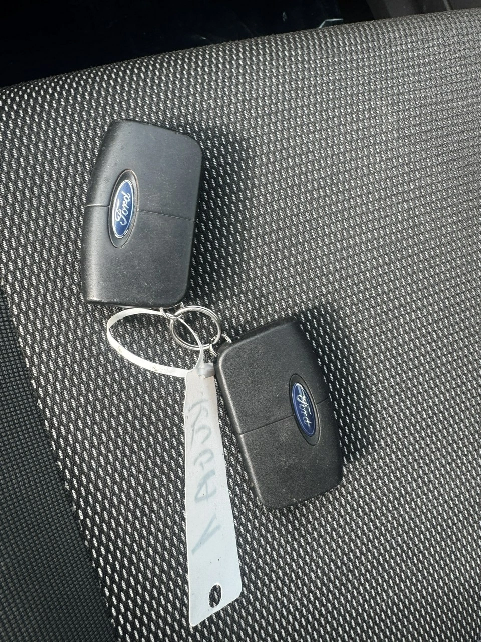 Ford Kuga - Zdjęcie 20