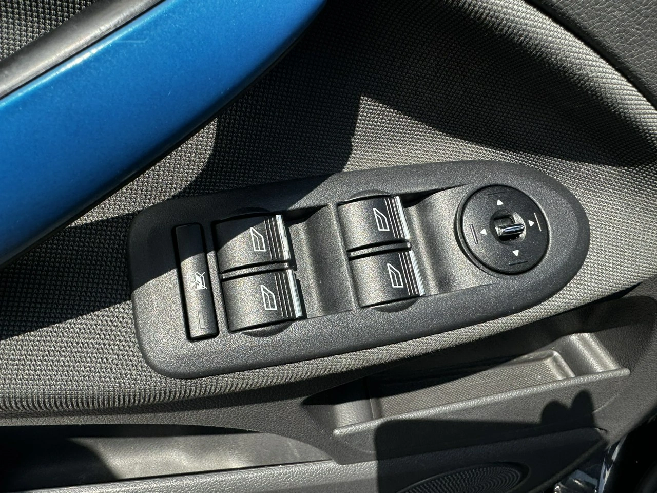 Ford Kuga - Zdjęcie 13