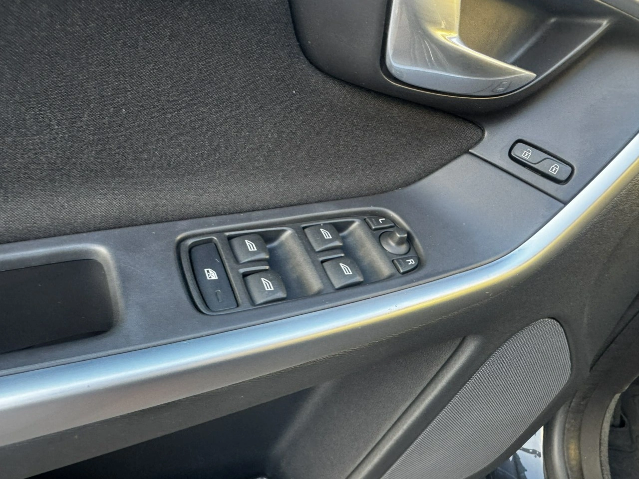 Volvo XC 60 - Zdjęcie 16