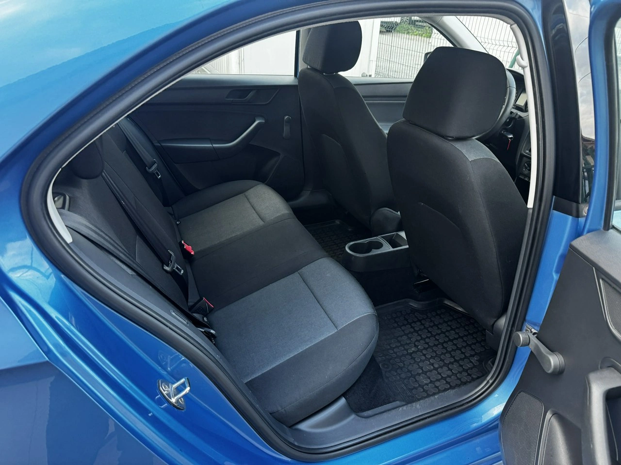 Skoda RAPID - Zdjęcie 9