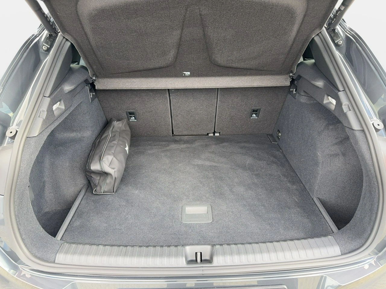 Cupra Terramar - Zdjęcie 14