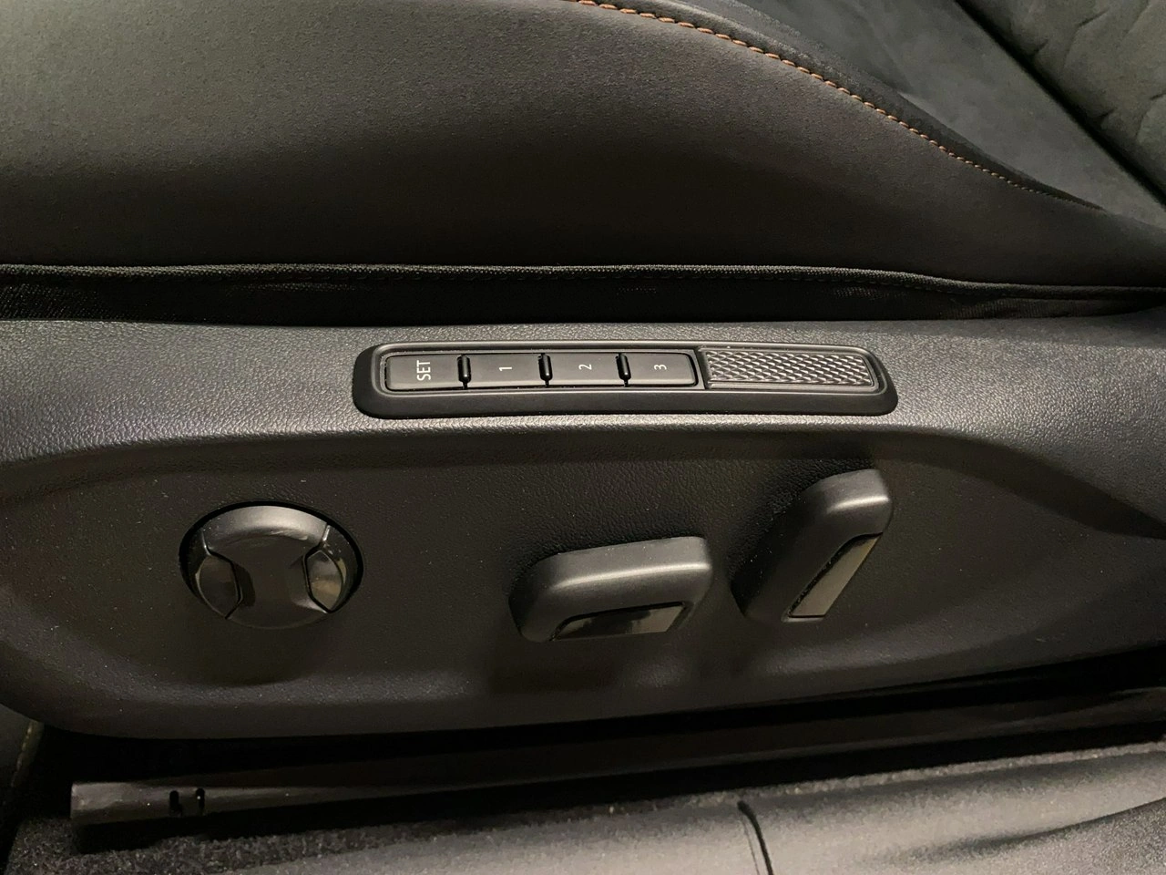 Cupra Terramar - Zdjęcie 13