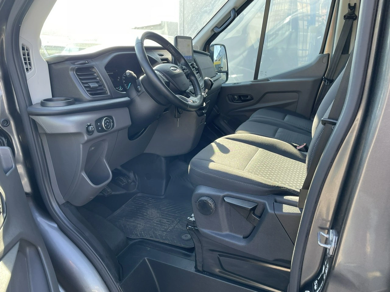 Ford Transit - Zdjęcie 32