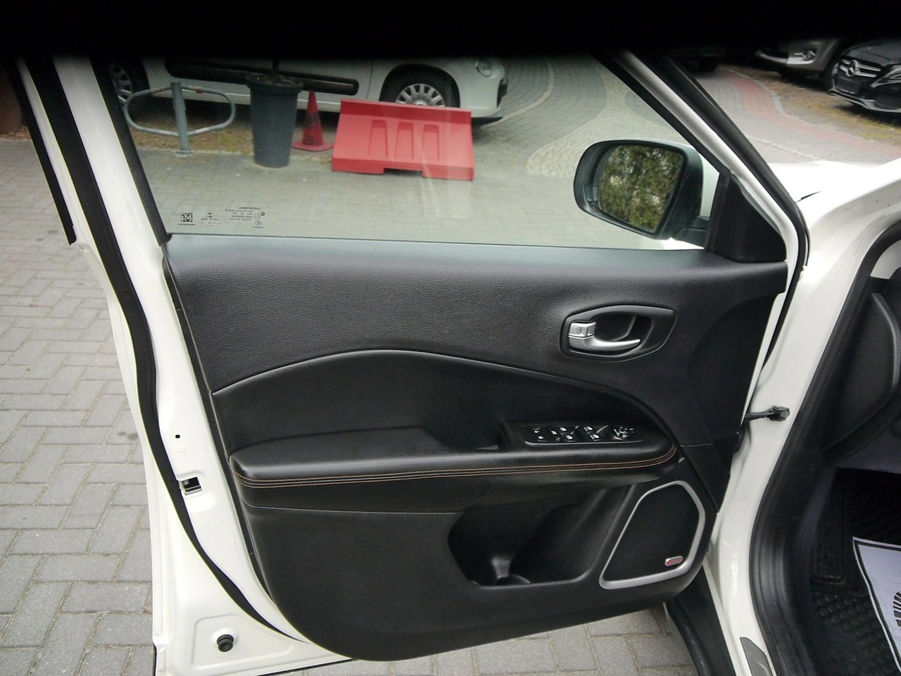 Jeep Compass - Zdjęcie 36