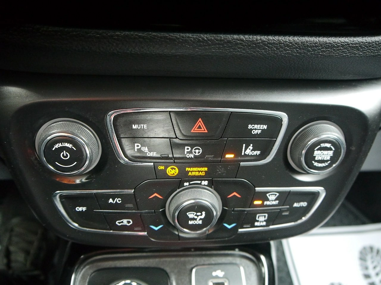 Jeep Compass - Zdjęcie 23