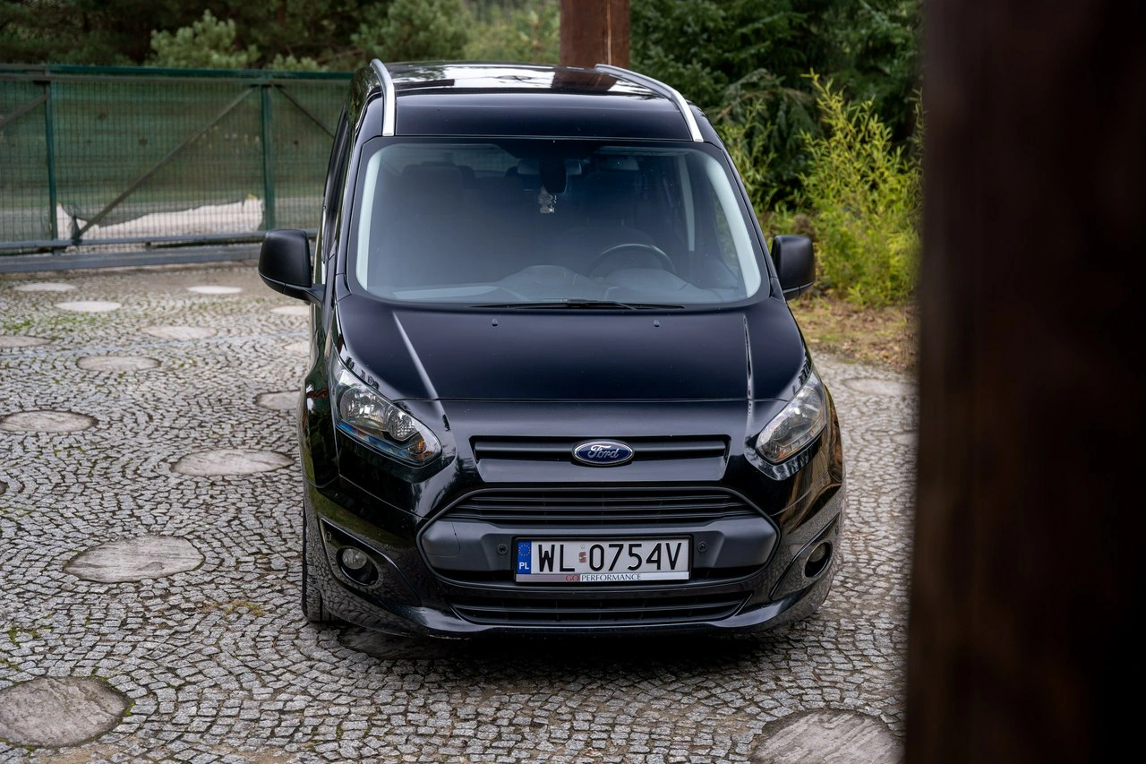 Ford Grand Tourneo Connect - Zdjęcie 13