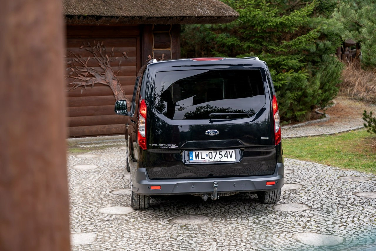 Ford Grand Tourneo Connect - Zdjęcie 14