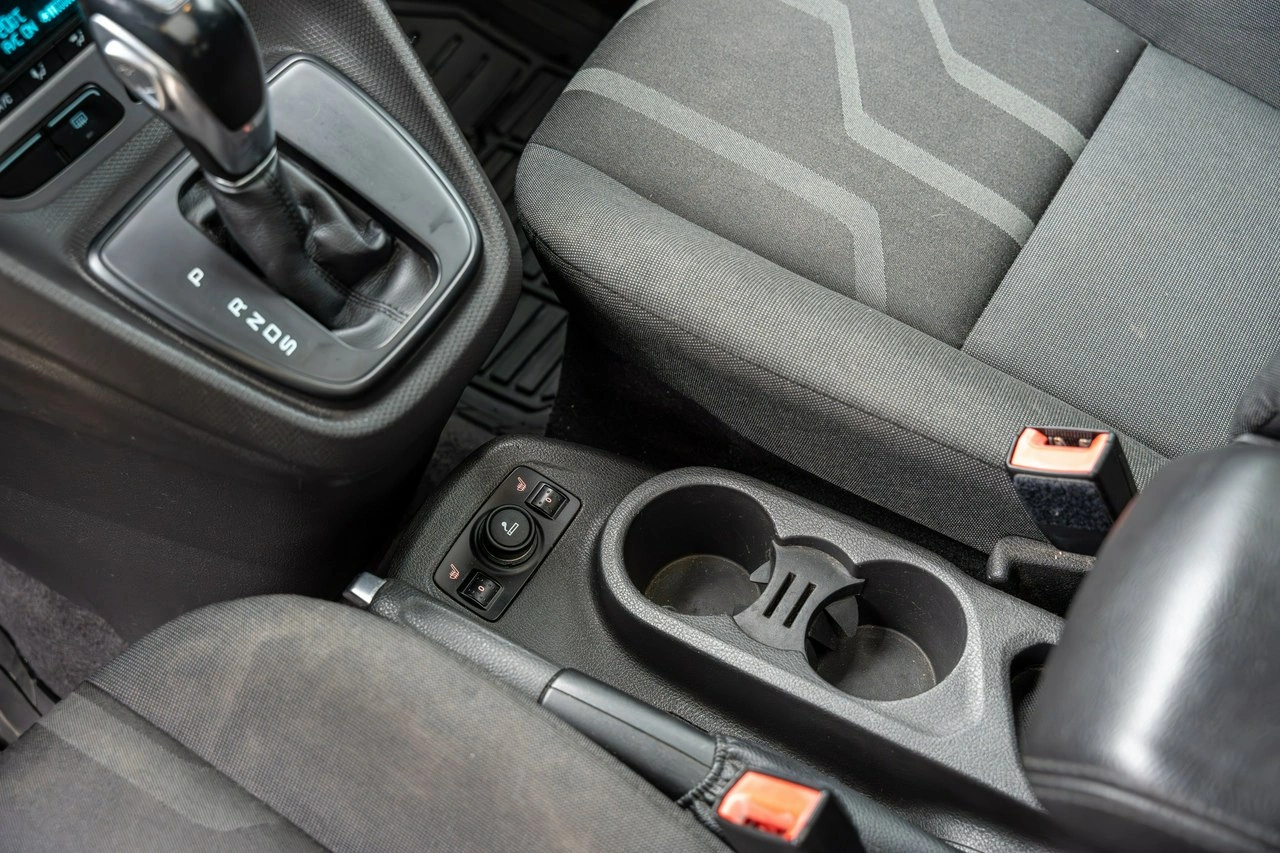 Ford Grand Tourneo Connect - Zdjęcie 45