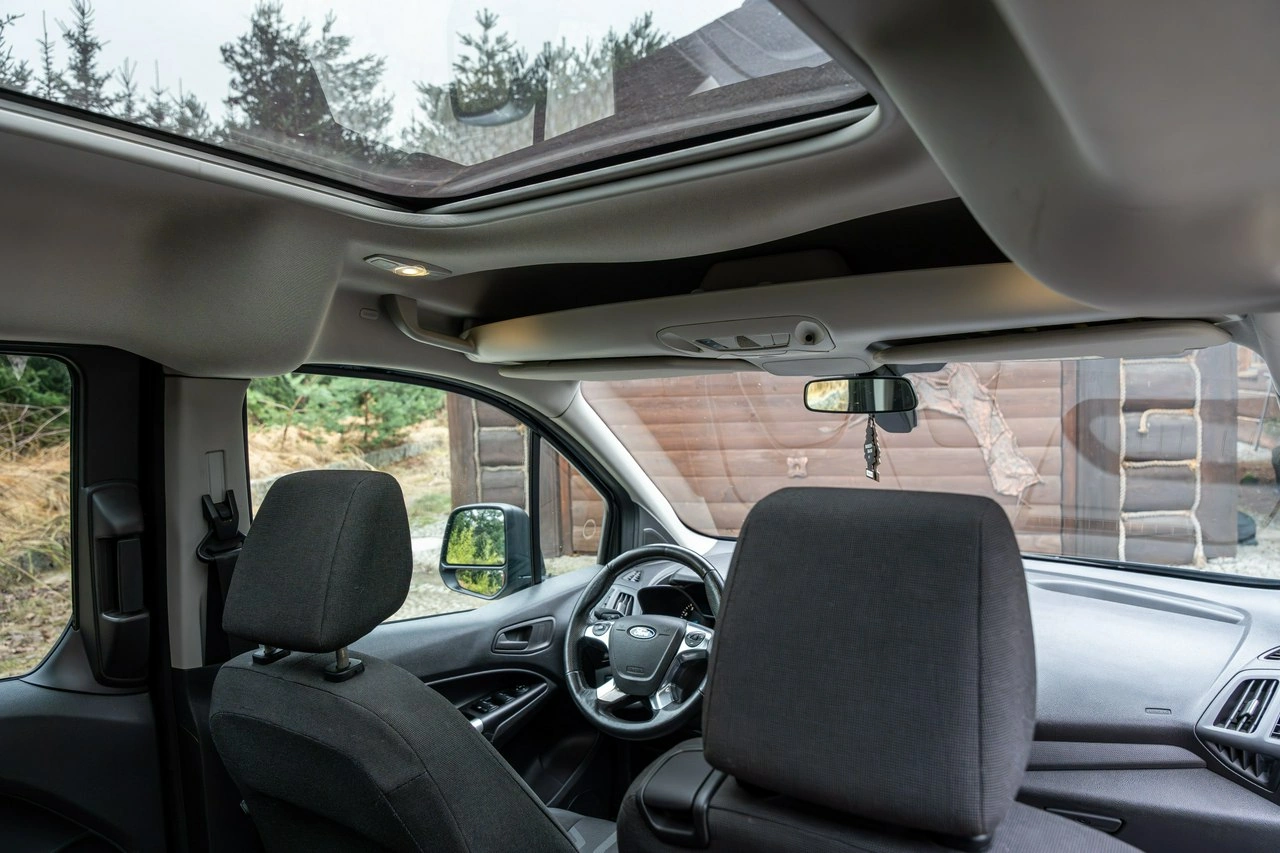Ford Grand Tourneo Connect - Zdjęcie 61