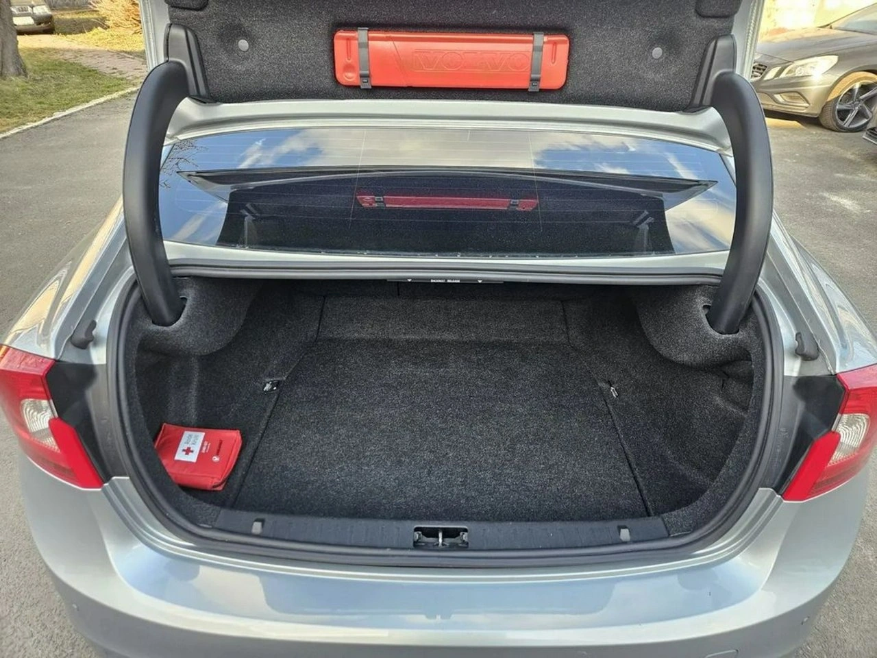 Volvo S60 - Zdjęcie 32