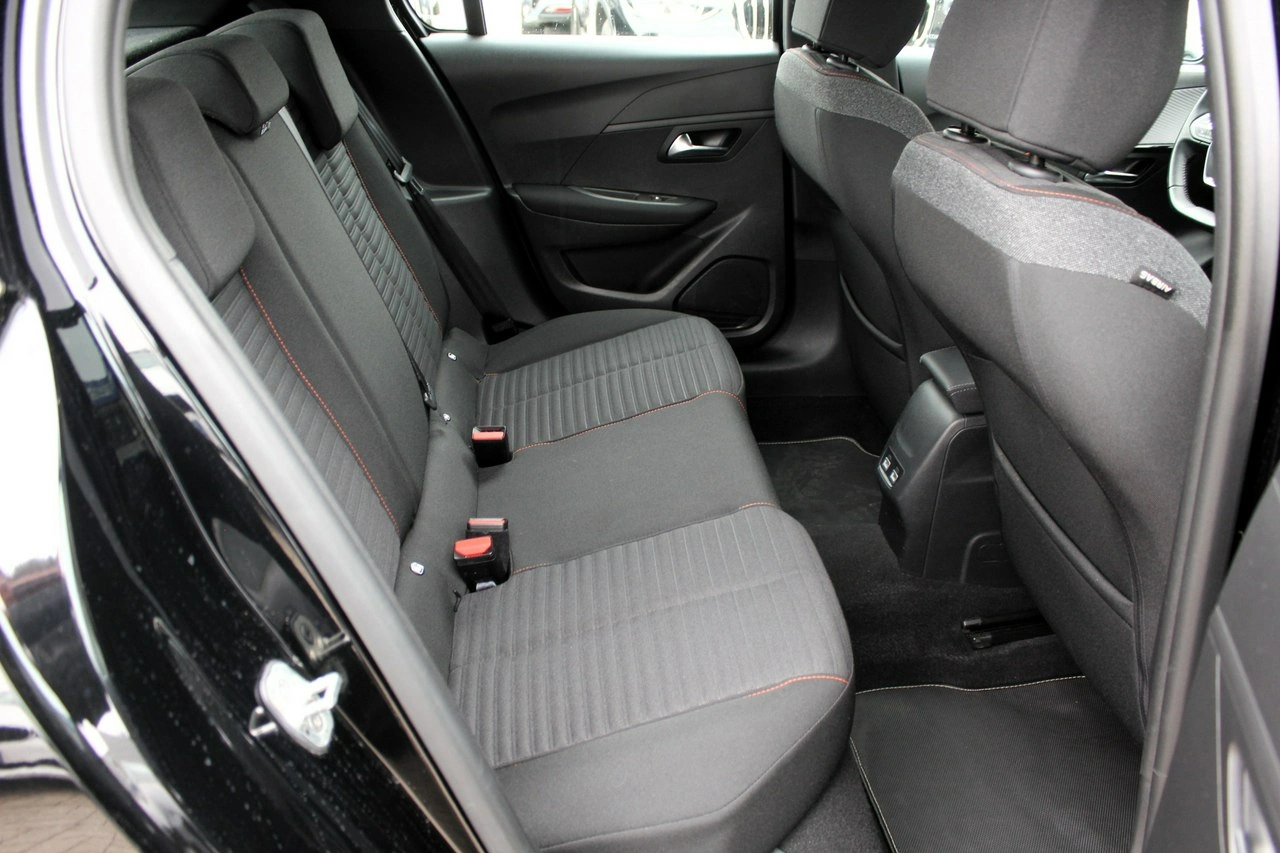 Peugeot 208 - Zdjęcie 9