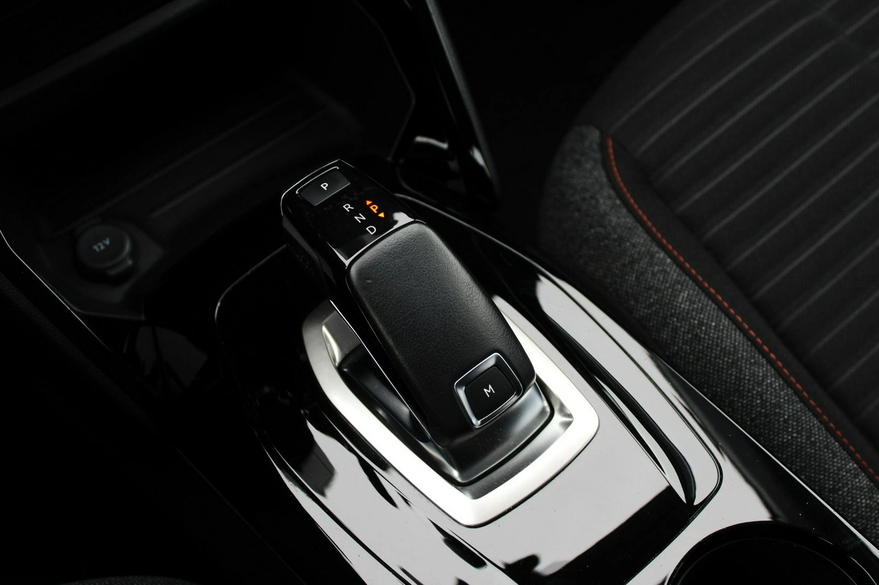 Peugeot 208 - Zdjęcie 16