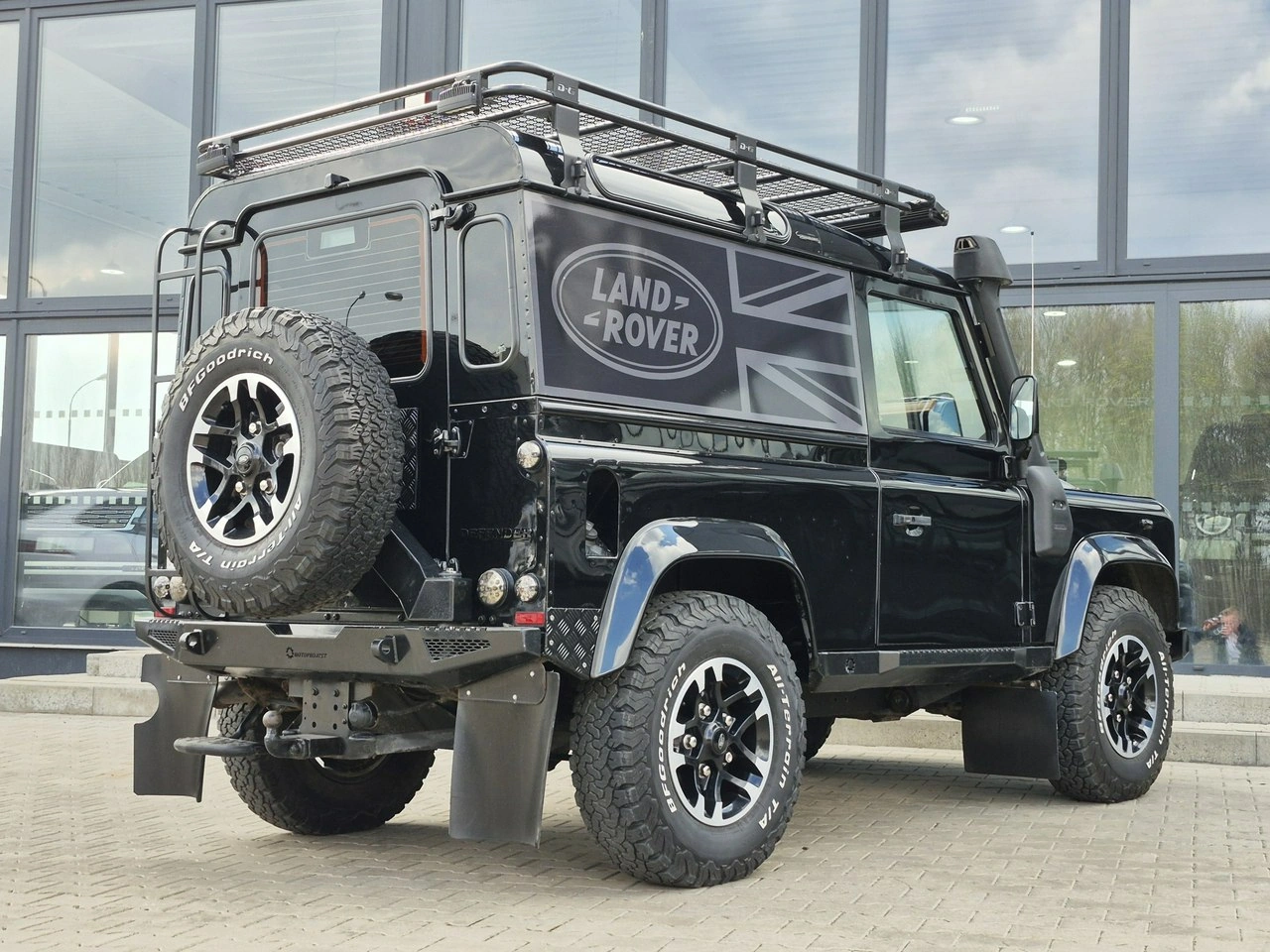 Land Rover Defender - Zdjęcie 10