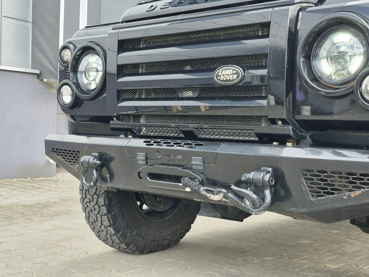 Land Rover Defender - Zdjęcie 12