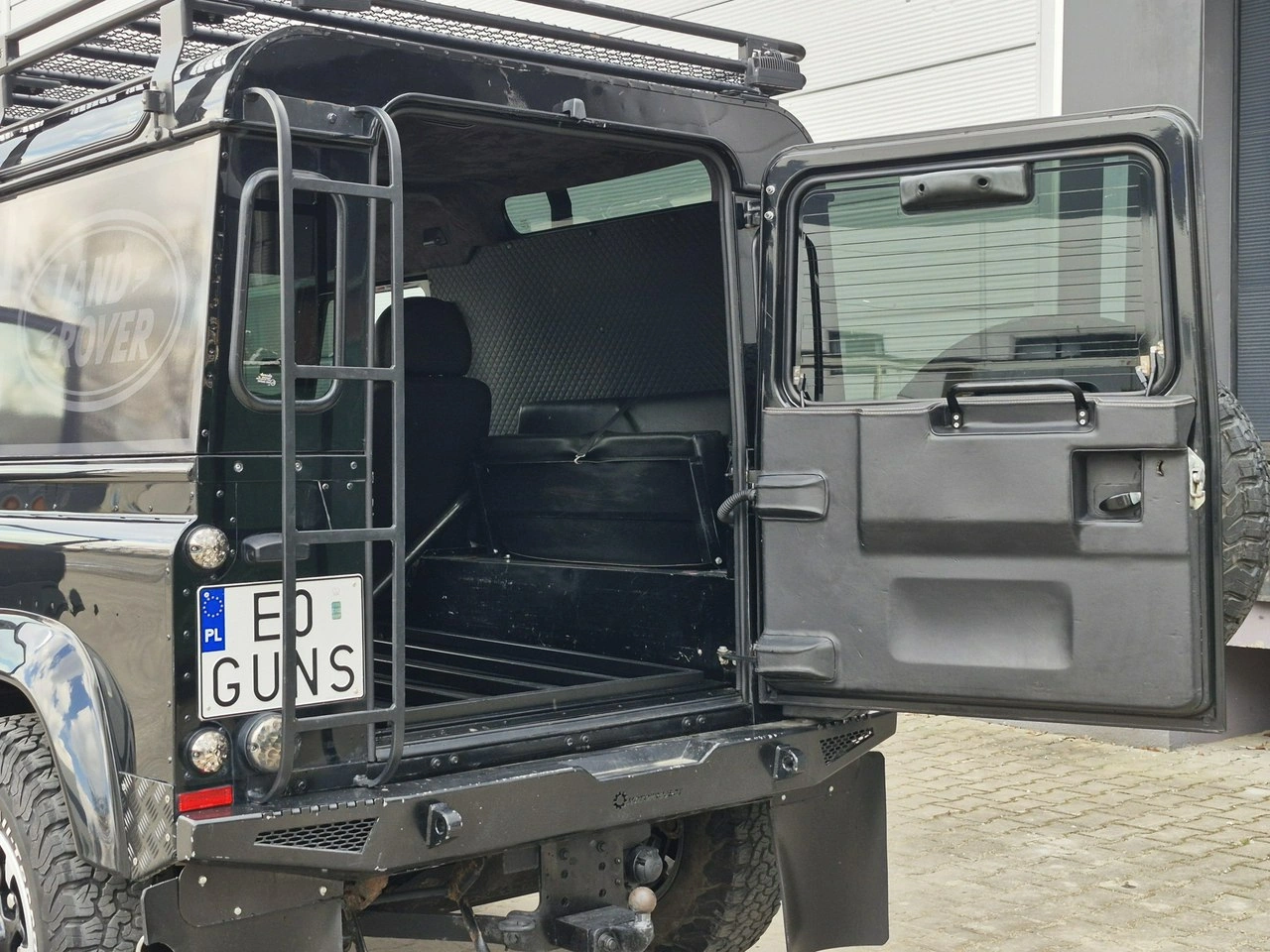 Land Rover Defender - Zdjęcie 16