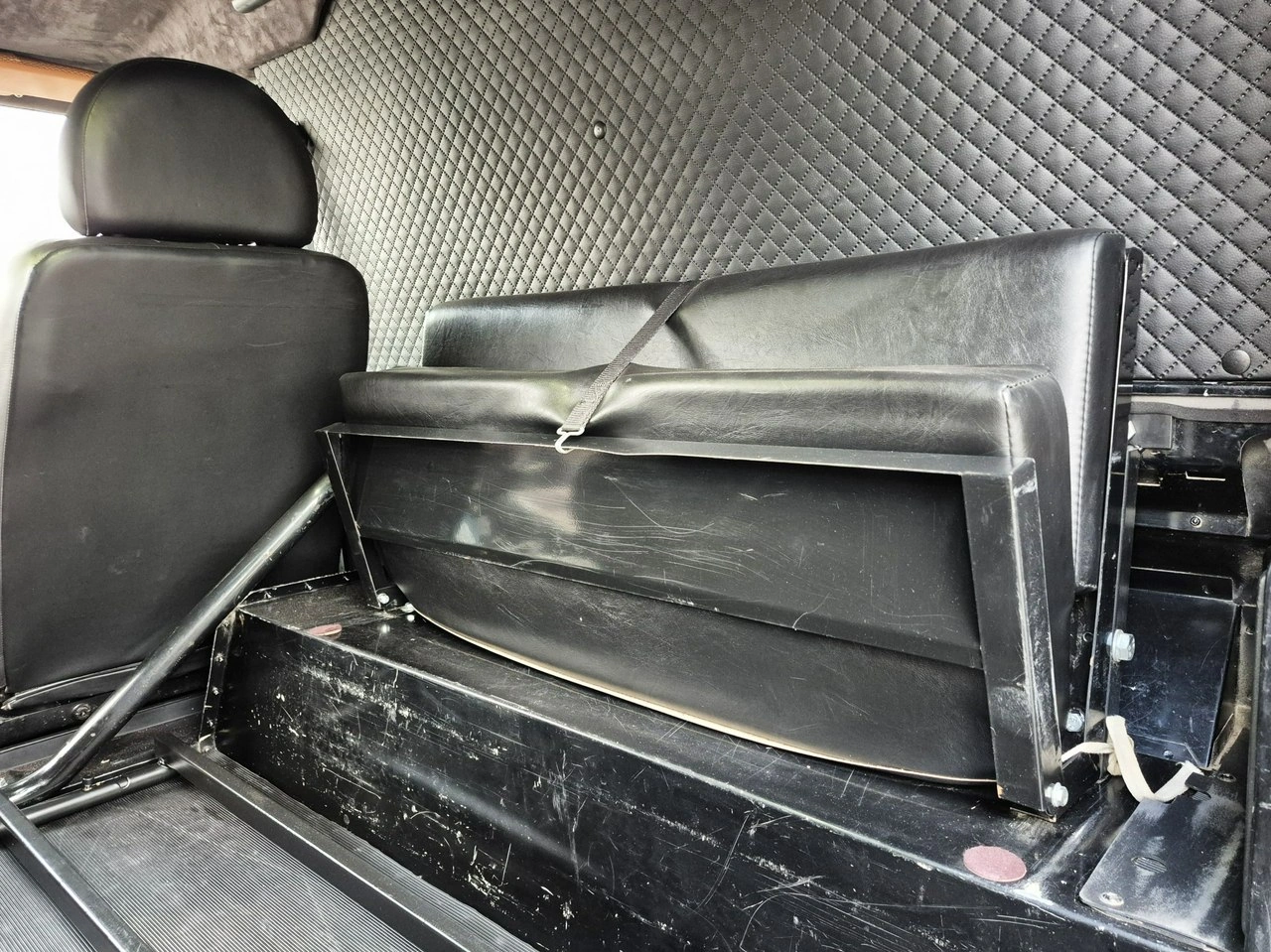 Land Rover Defender - Zdjęcie 27