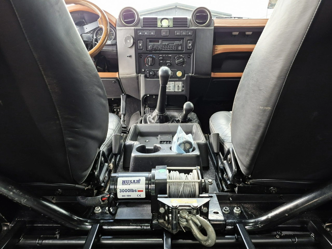 Land Rover Defender - Zdjęcie 29