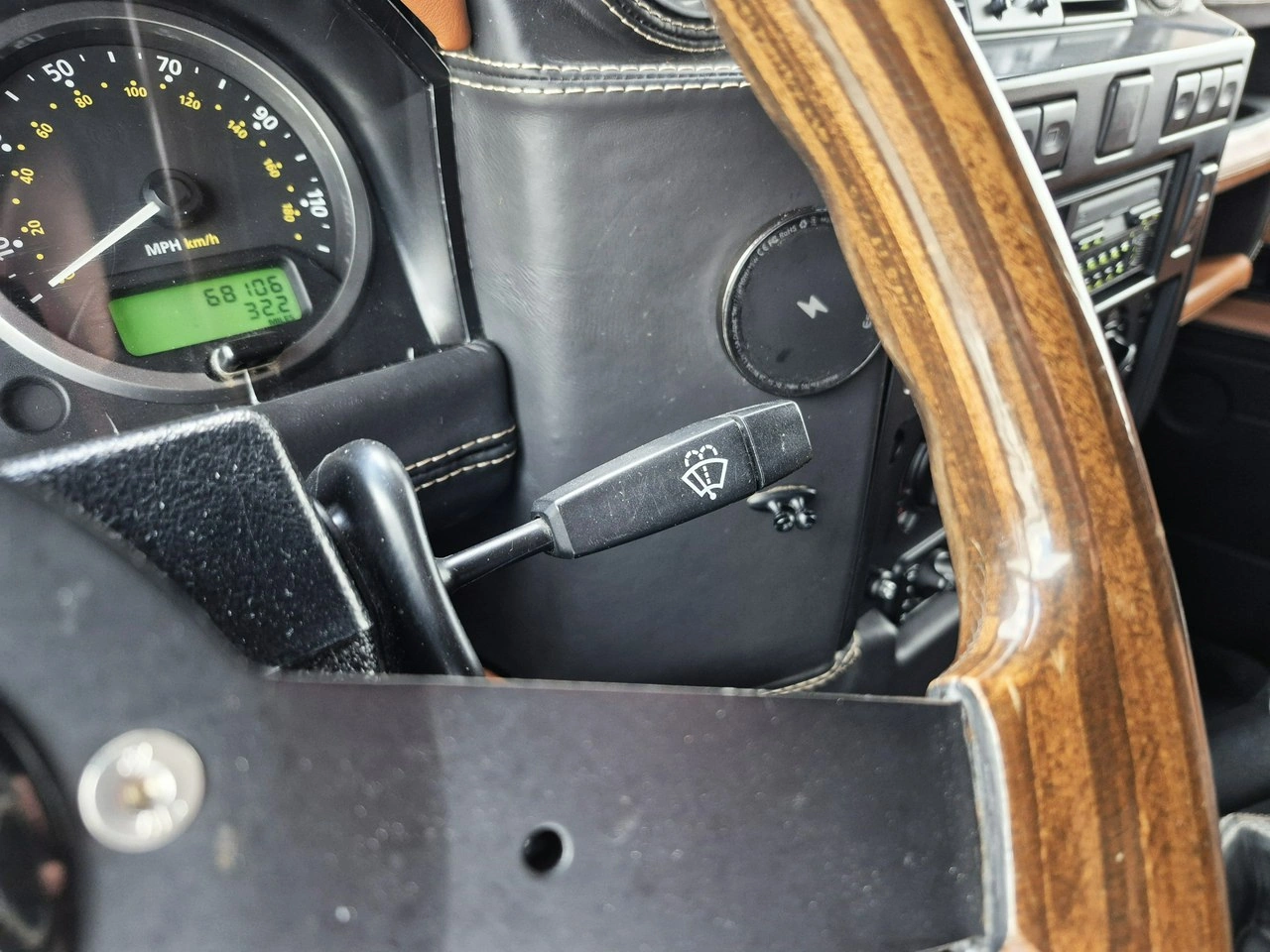Land Rover Defender - Zdjęcie 32