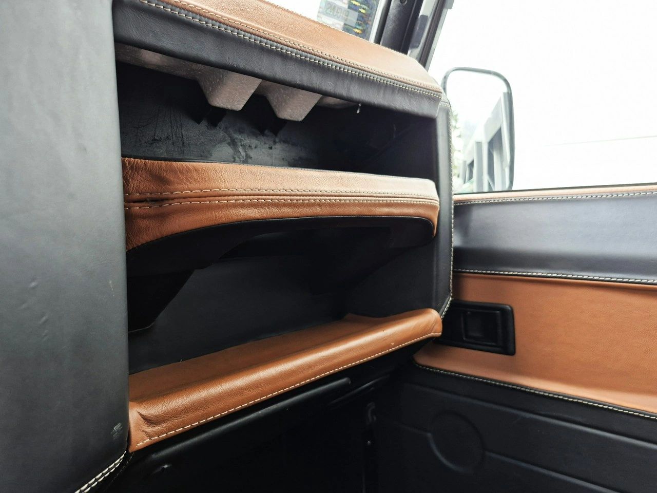 Land Rover Defender - Zdjęcie 36