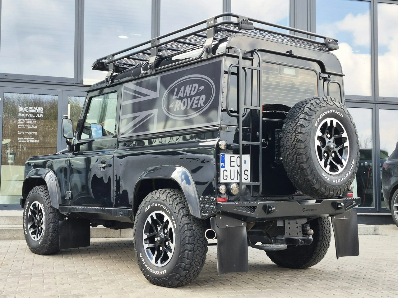 Land Rover Defender - Zdjęcie 8
