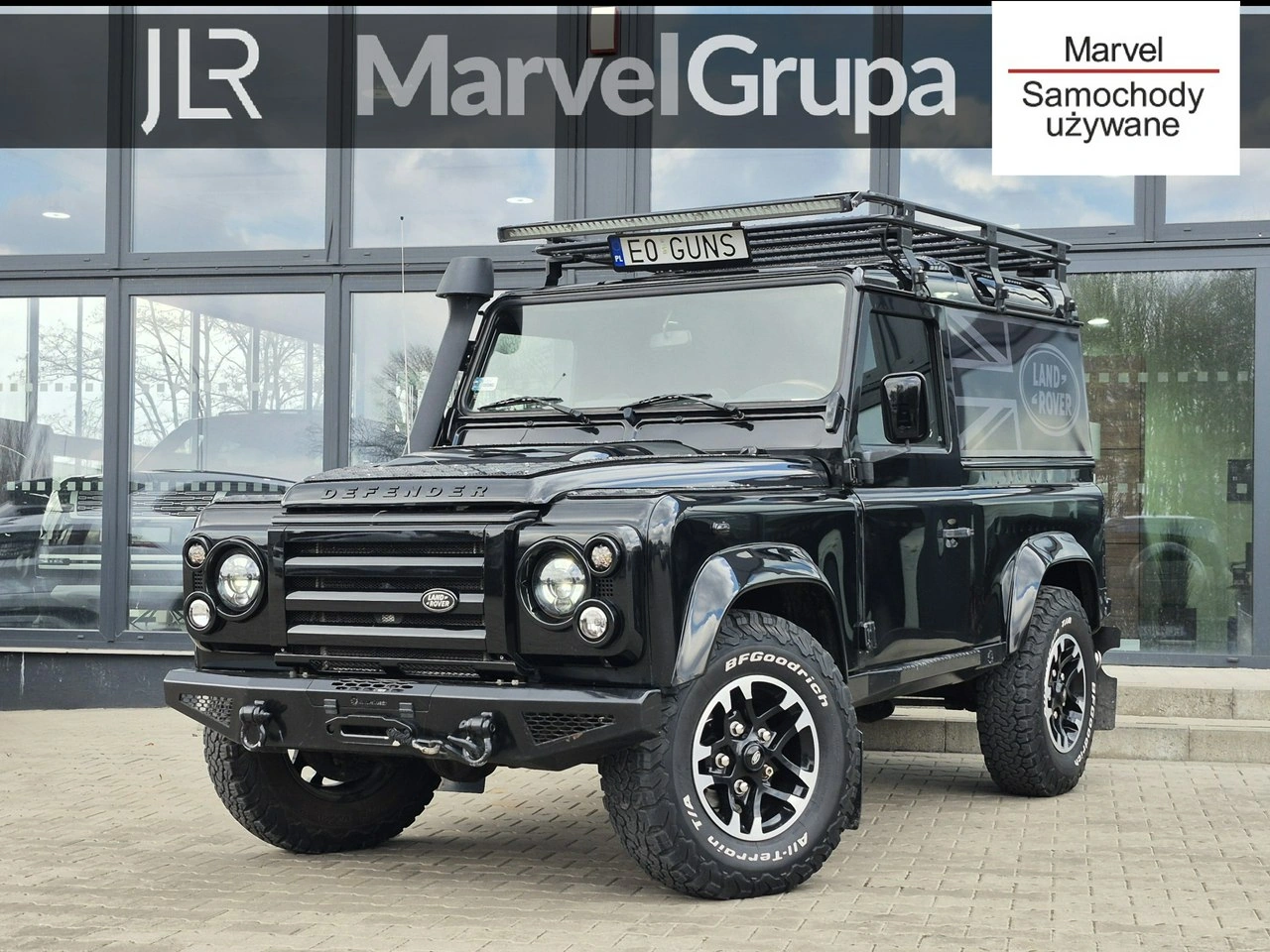 Land Rover Defender - Główne zdjęcie