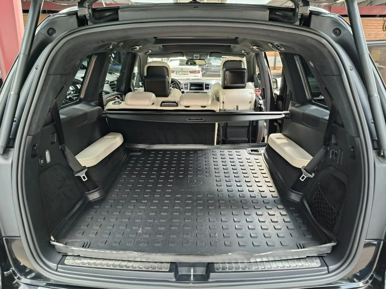Mercedes GLS Klasa - Zdjęcie 17