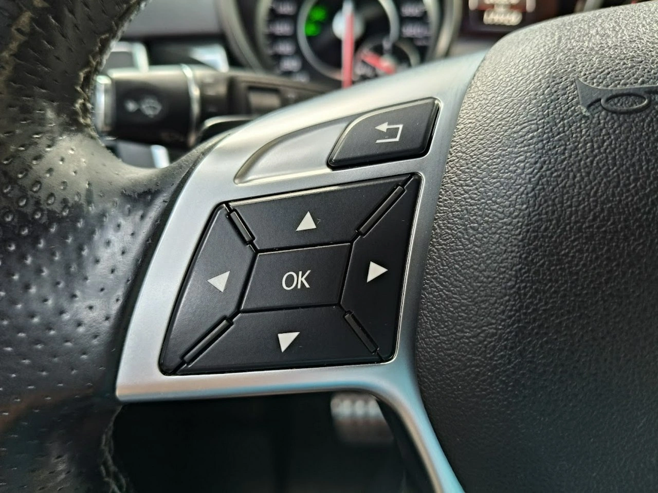 Mercedes GLS Klasa - Zdjęcie 37