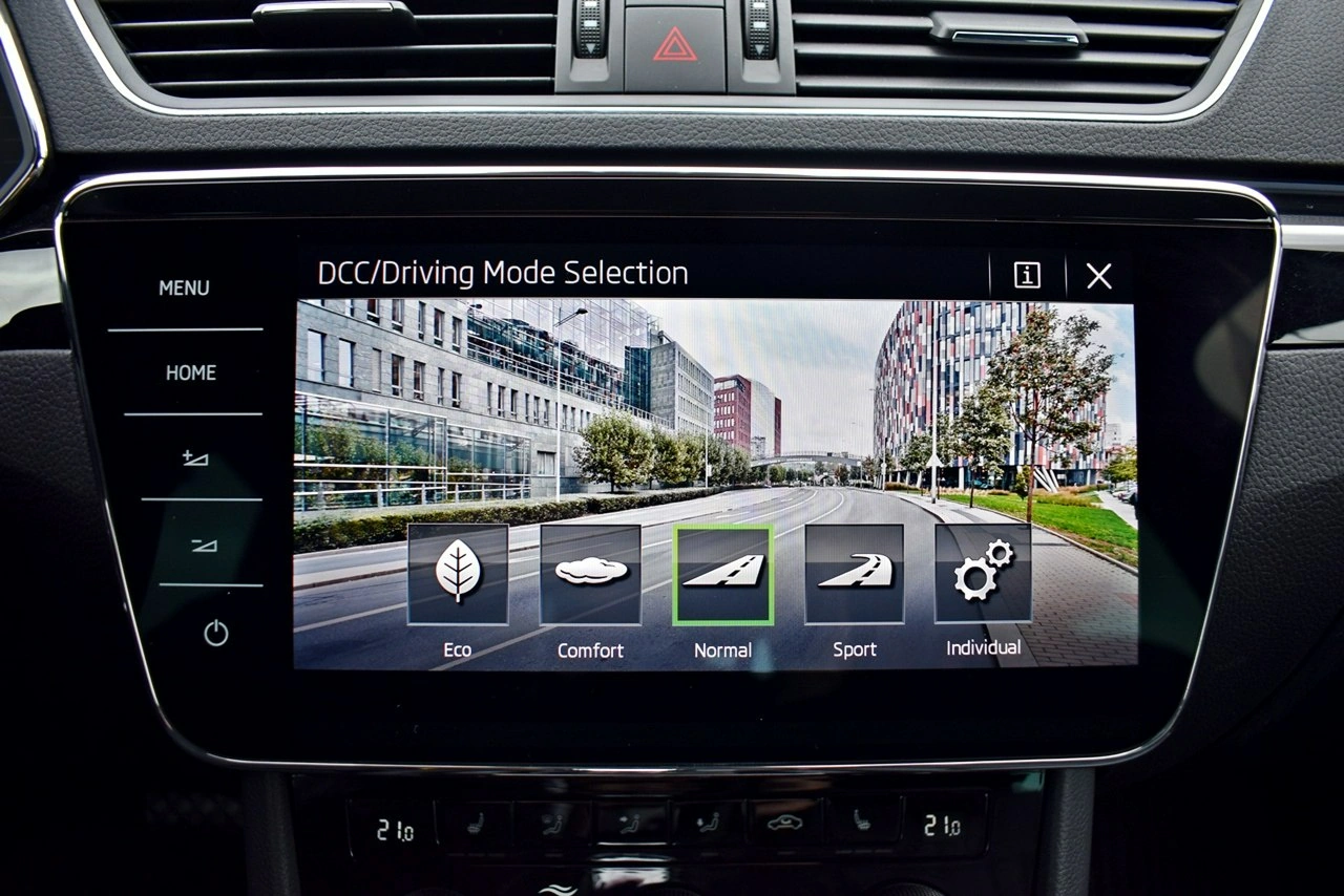 Skoda Superb - Zdjęcie 28