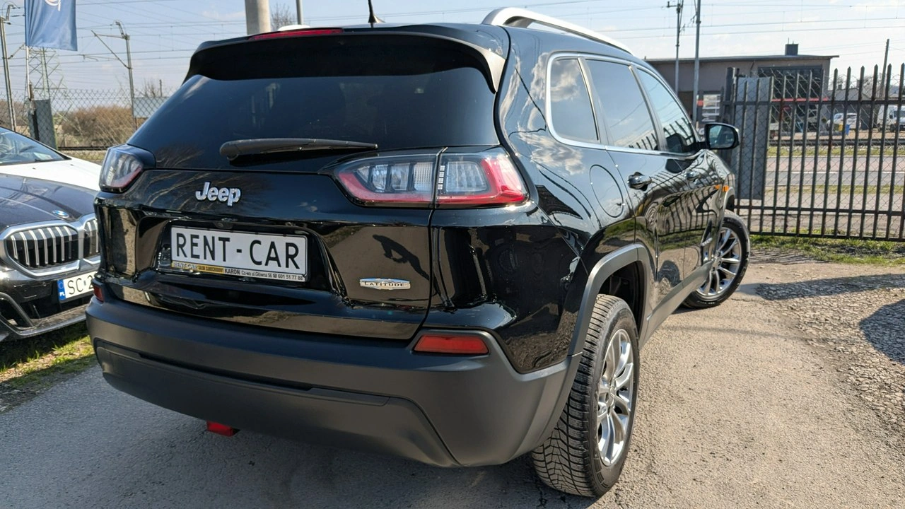 Jeep Cherokee - Zdjęcie 9