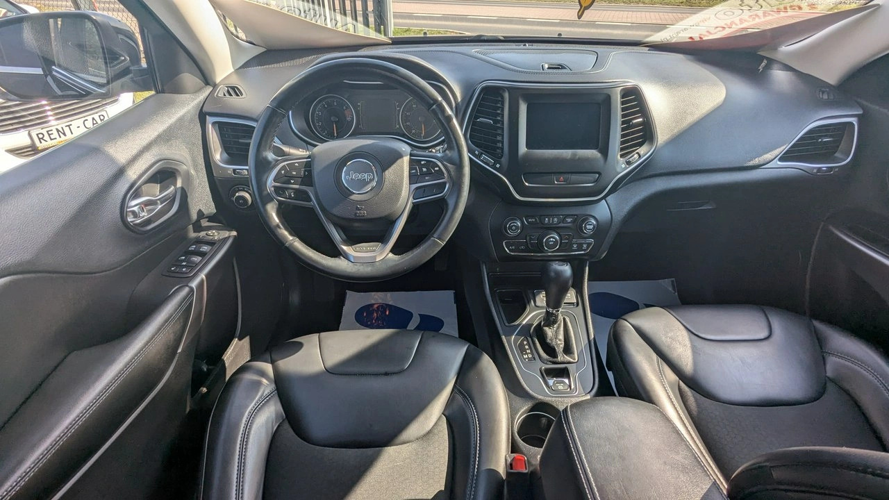 Jeep Cherokee - Zdjęcie 24