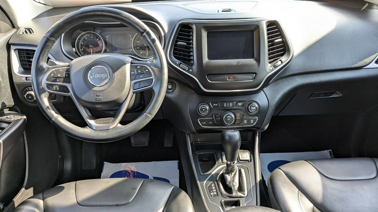 Jeep Cherokee - Zdjęcie 25