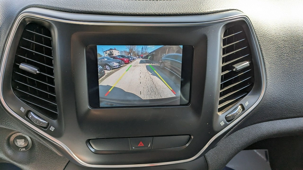 Jeep Cherokee - Zdjęcie 27