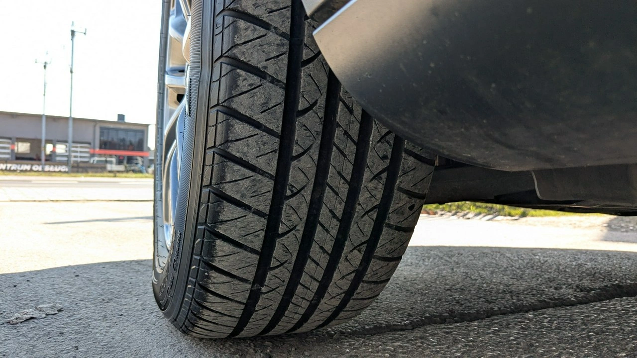 Jeep Cherokee - Zdjęcie 43