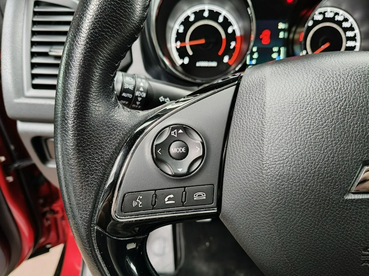 Mitsubishi ASX - Zdjęcie 18