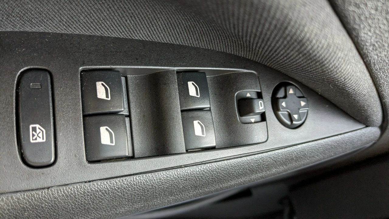 Opel Crossland X - Zdjęcie 29