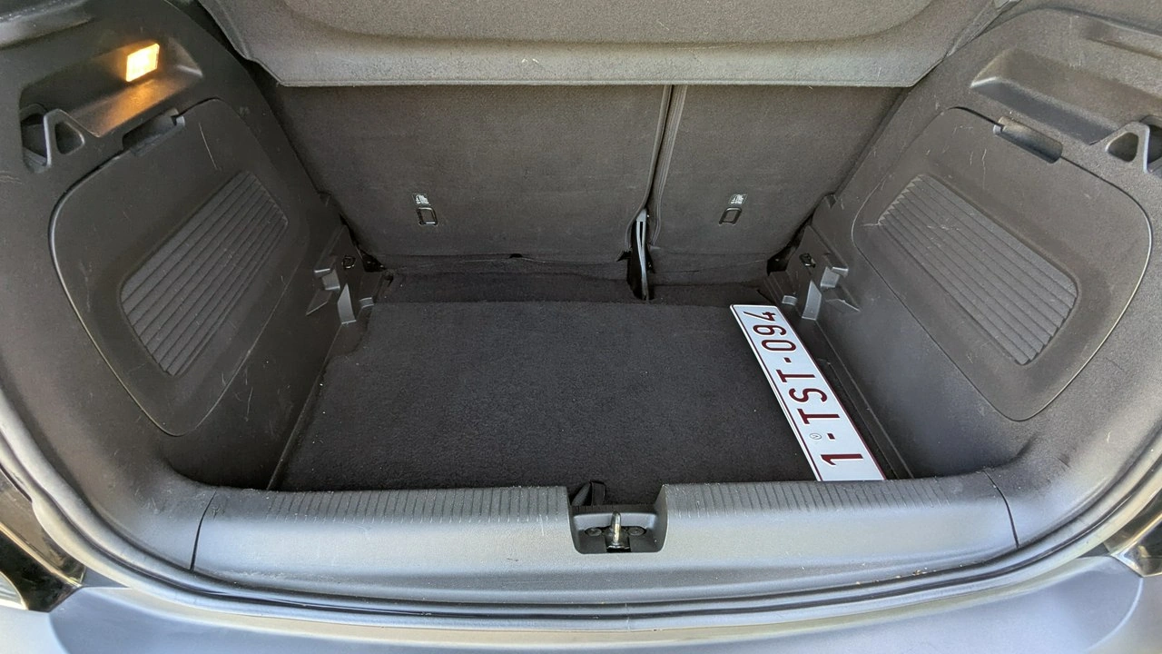 Opel Crossland X - Zdjęcie 31