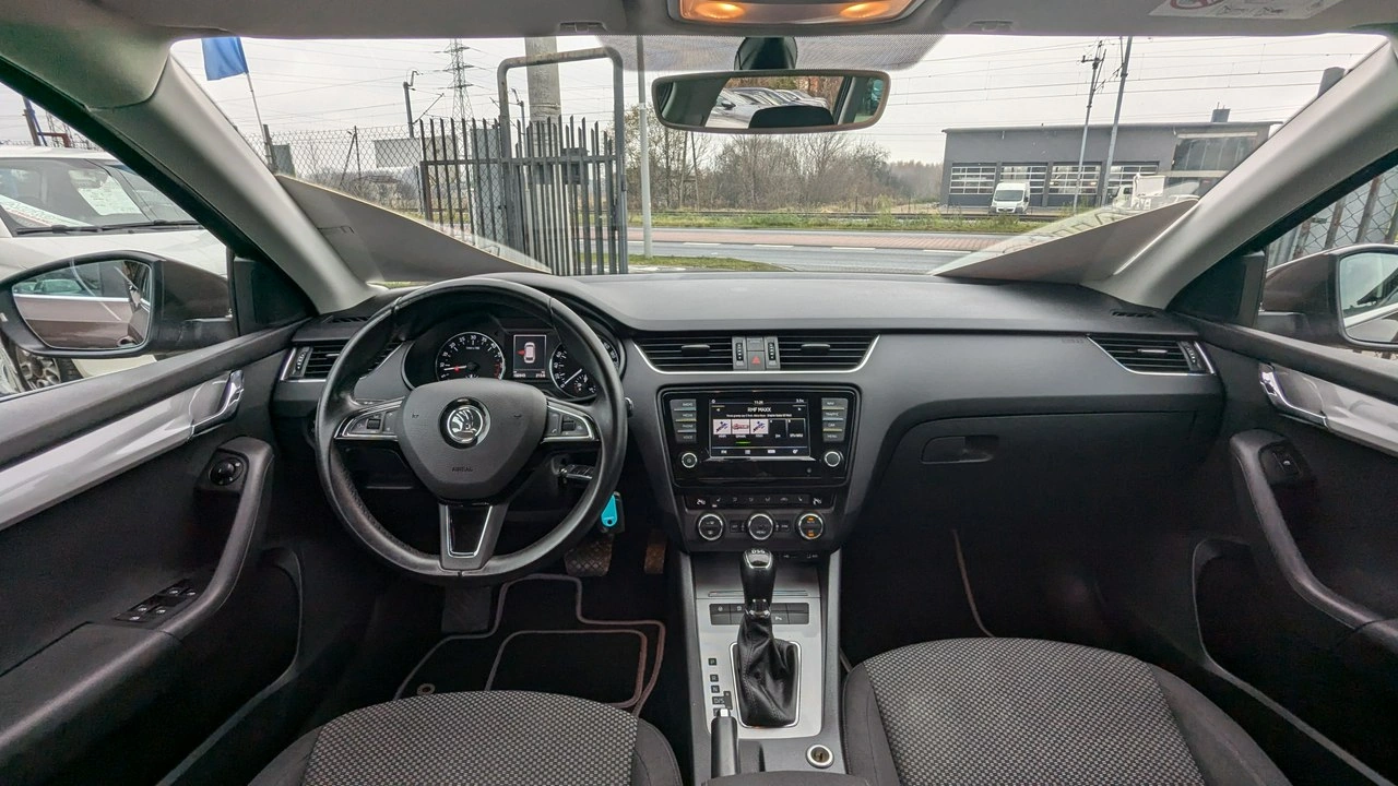 Skoda Octavia - Zdjęcie 19