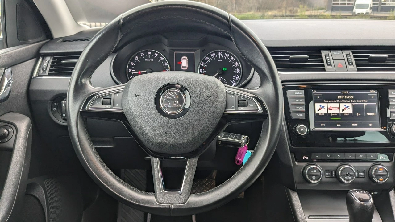 Skoda Octavia - Zdjęcie 24