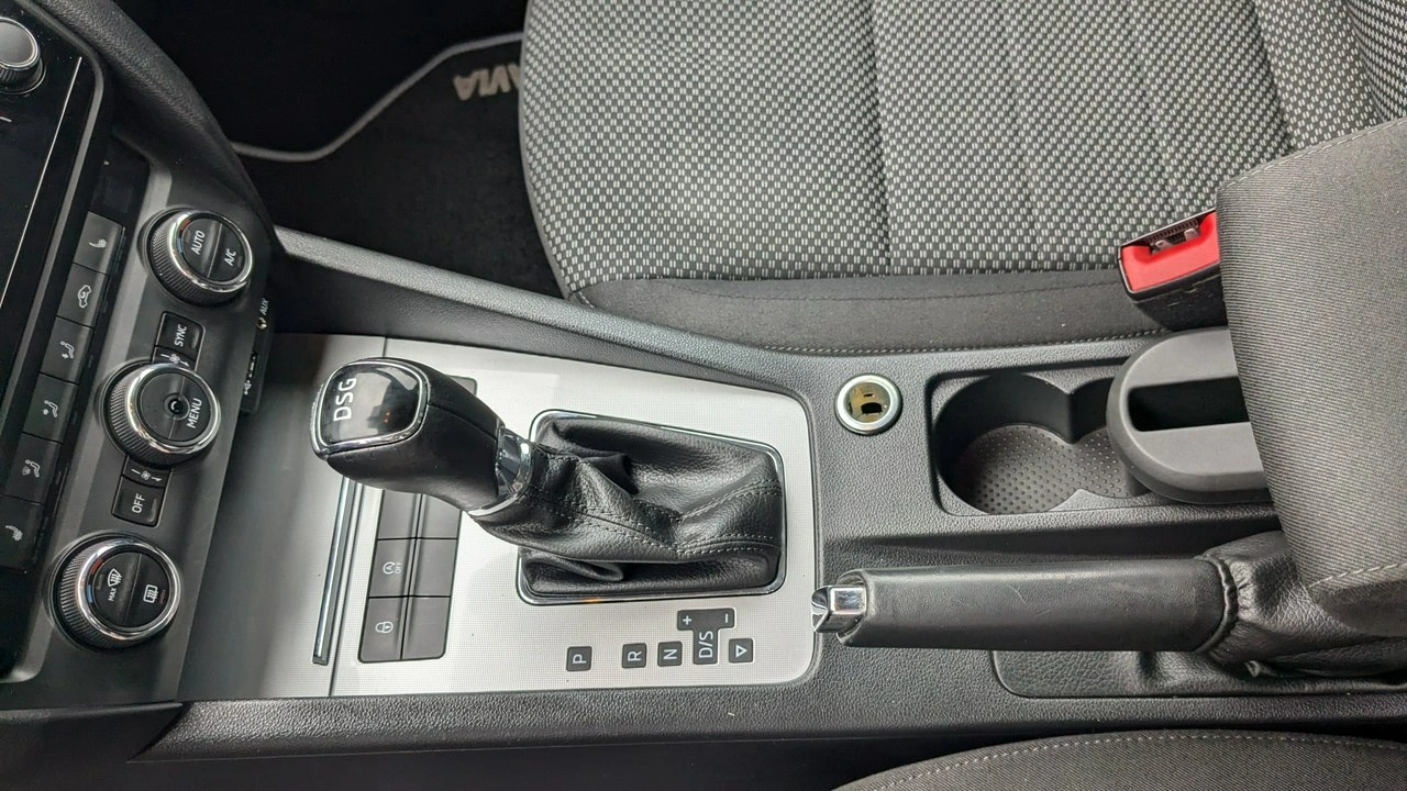 Skoda Octavia - Zdjęcie 29