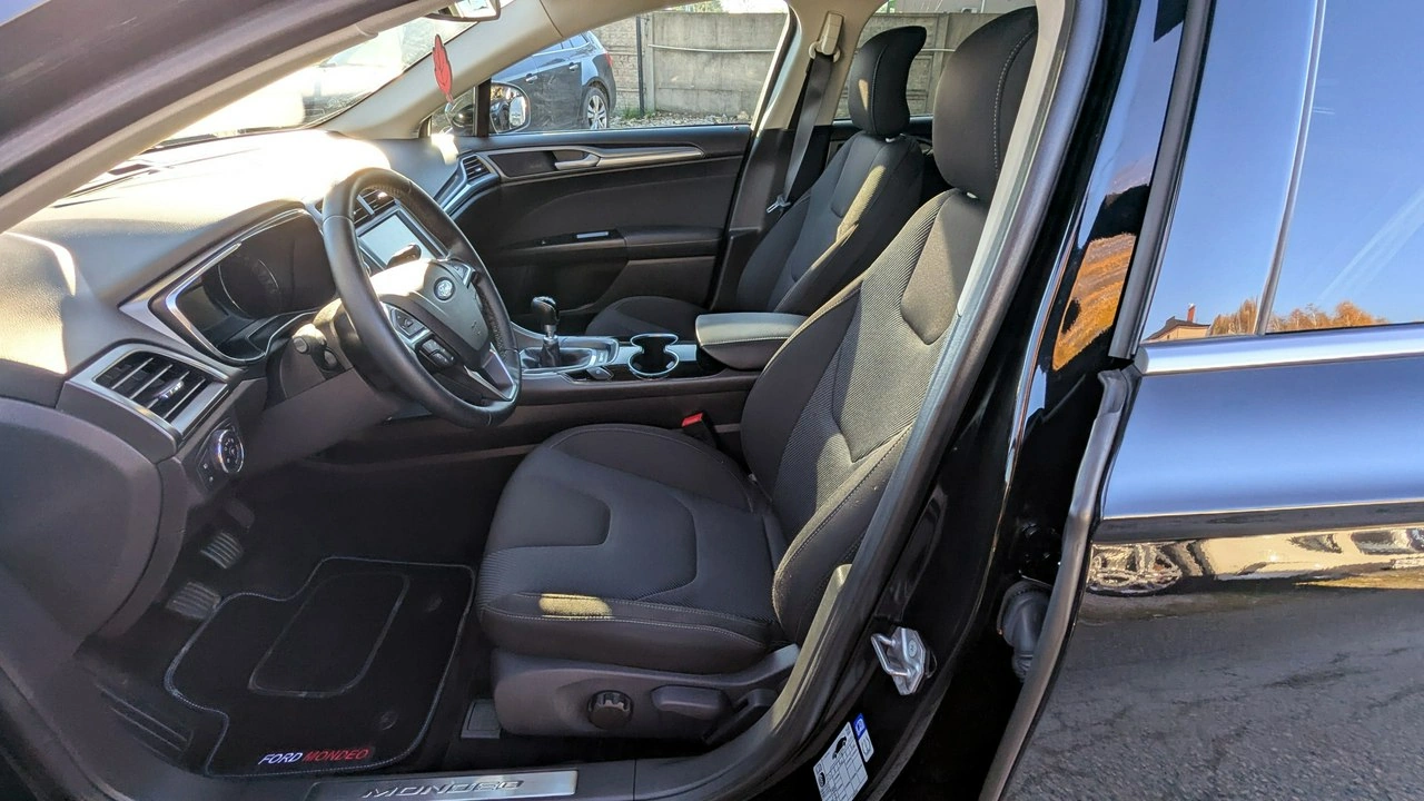 Ford Mondeo - Zdjęcie 12