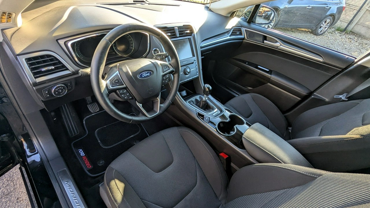 Ford Mondeo - Zdjęcie 13
