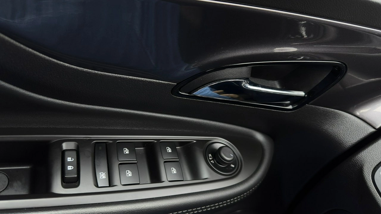 Opel Mokka - Zdjęcie 29