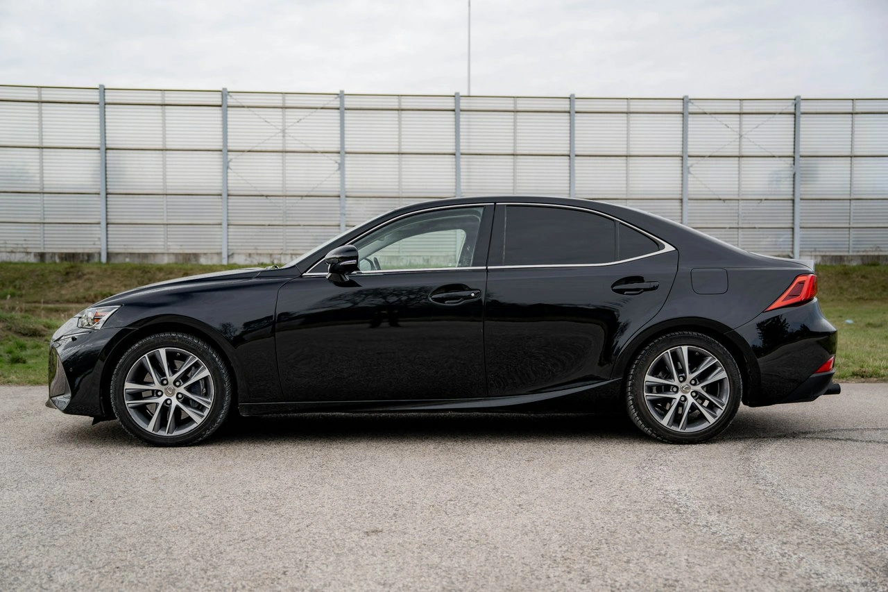 Lexus IS - Zdjęcie 9