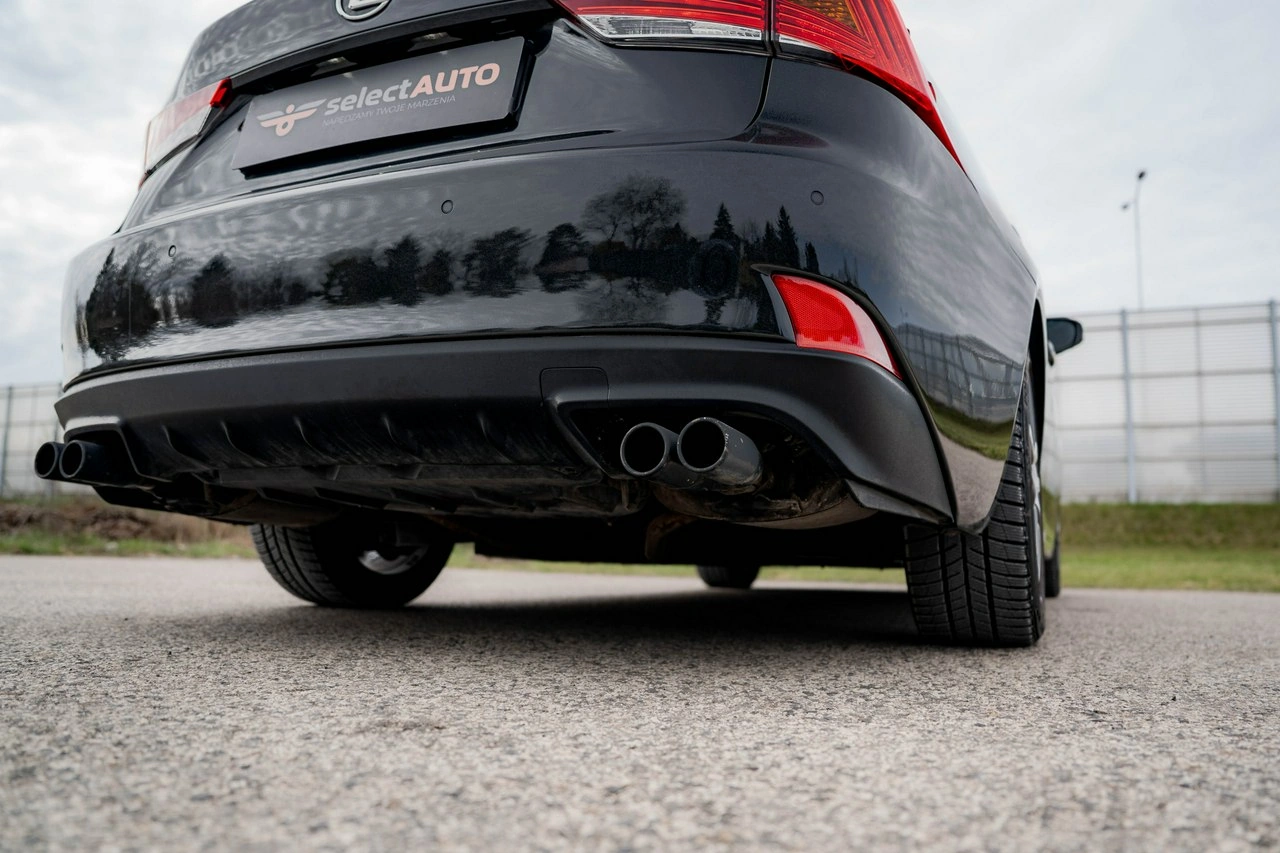 Lexus IS - Zdjęcie 12