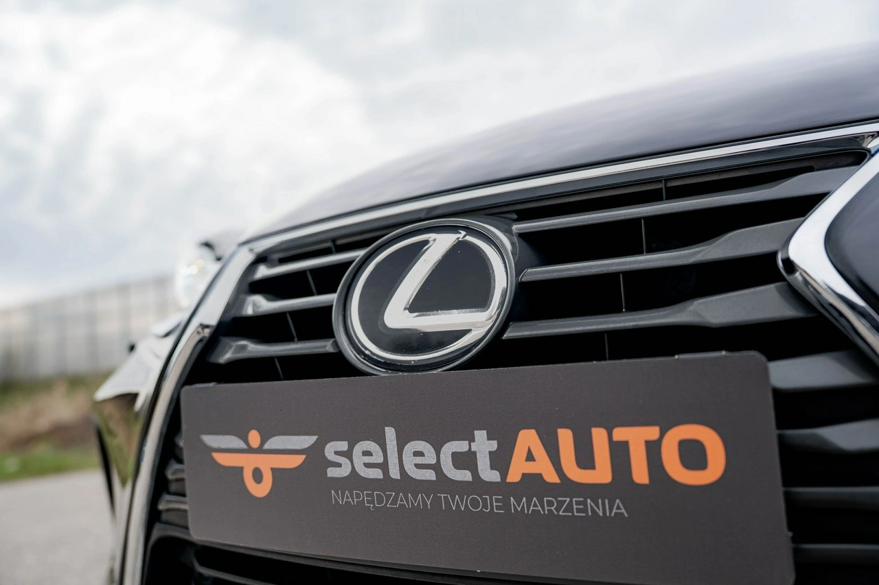 Lexus IS - Zdjęcie 14